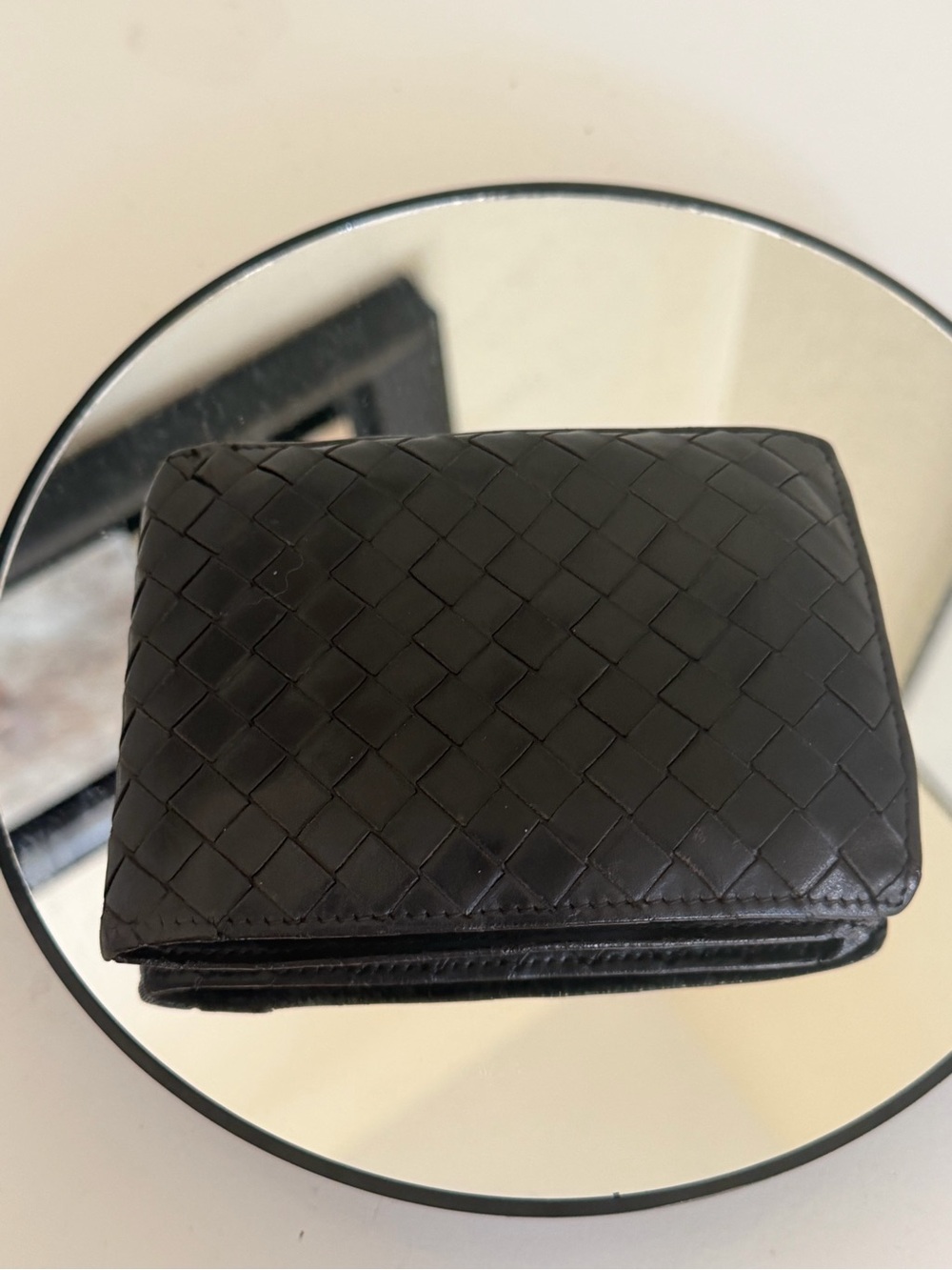 Bottega Veneta Men's Intrecciato Woven Leather Bifold Wallet Dark Brown - Picture 6 of 15